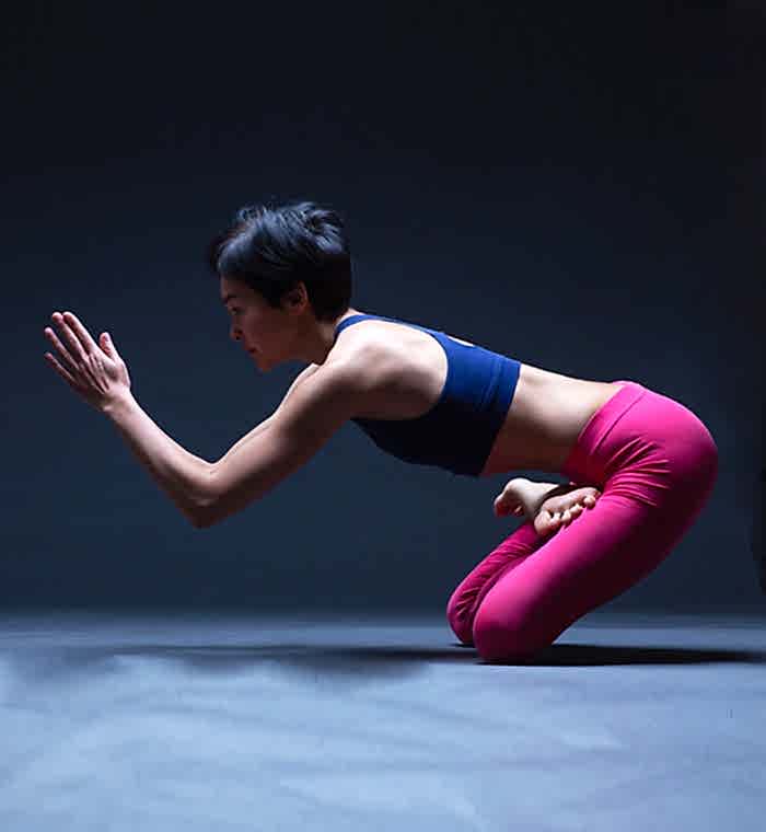 yoga-dlya-sustavov-700х760